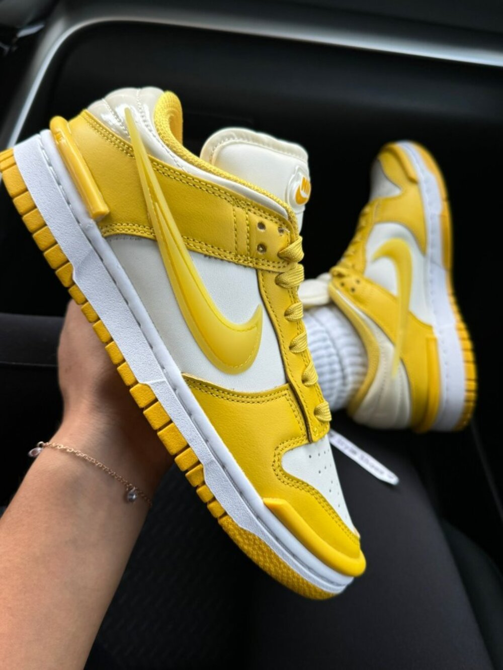 ❤️ D80- SIZE 6.5 WOMEN'S NIKE DUNK LOW TWIST SAIL / VIVID SULFUR/ YELLOW DZ2794